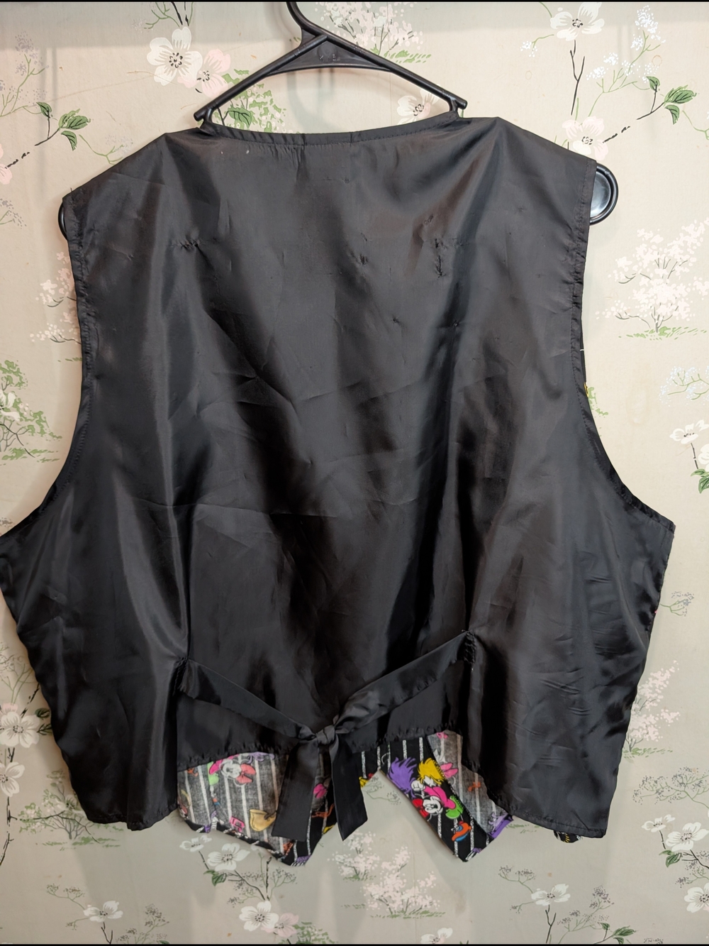 Vintage Land N Sea Mickey Unlimited Mickey Mouse Patterned Black Vest - Picture 5 of 8